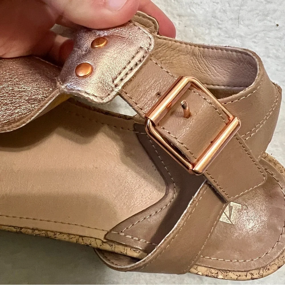 CAT/Caterpillar Mystic Rose Gold Metallic Sandal - Size 7